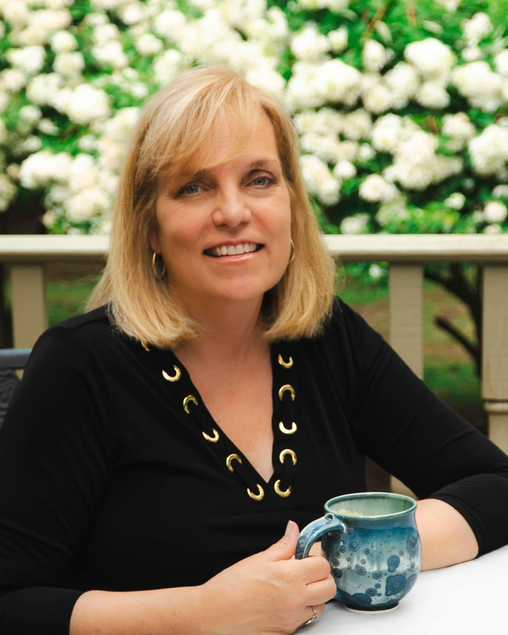 Guest Appearance with author ~ Jennifer&nbsp;Sadera