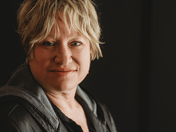 Guest Appearance with author Elena&nbsp;Taylor